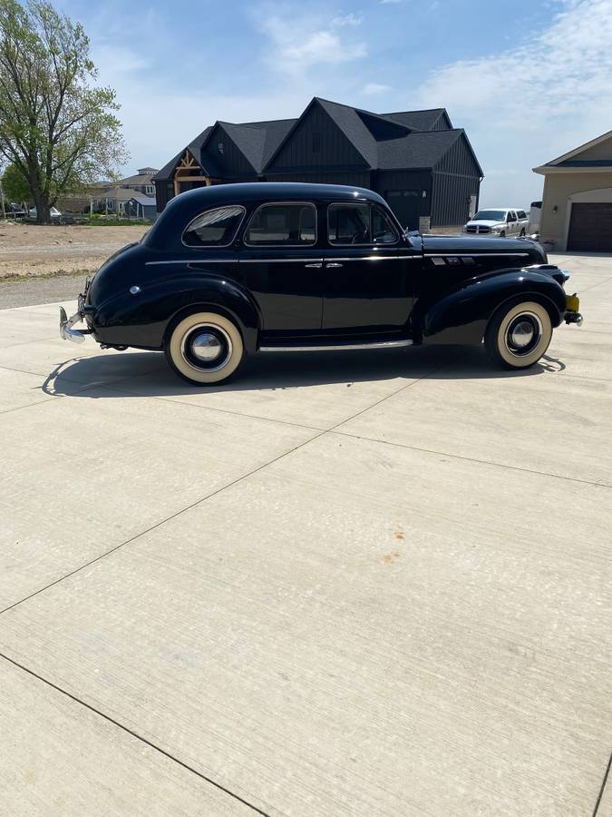 Pontiac-1940-black-67592-2