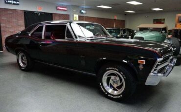 Pontiac-Acadian-1969-Black-Red-115712-10