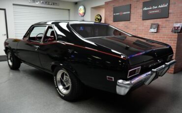 Pontiac-Acadian-1969-Black-Red-115712-7