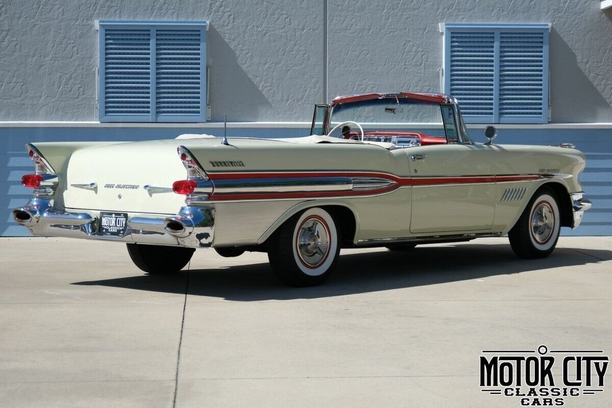 Pontiac-Bonneville-1957-Red-42076-2