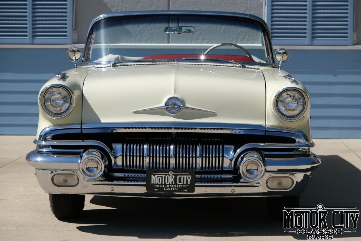 Pontiac-Bonneville-1957-Red-42076-7