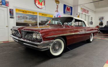 Pontiac-Bonneville-1961-Burgundy-Burgundy-16821-1