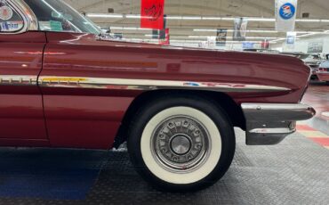 Pontiac-Bonneville-1961-Burgundy-Burgundy-16821-28