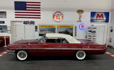 Pontiac-Bonneville-1961-Burgundy-Burgundy-16821-3