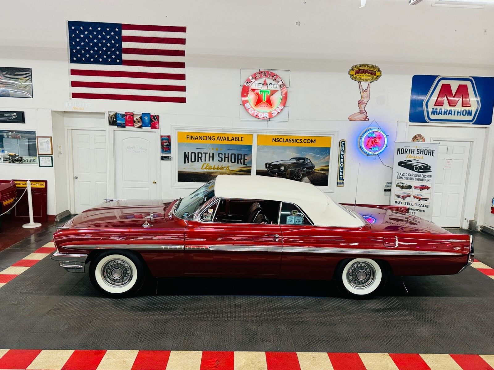 Pontiac-Bonneville-1961-Burgundy-Burgundy-16821-33