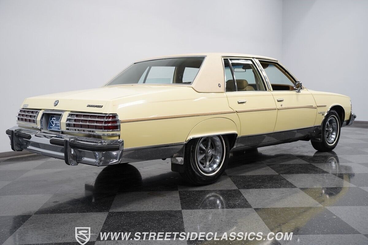 Pontiac-Bonneville-Berline-1977-Yellow-Tan-58049-10