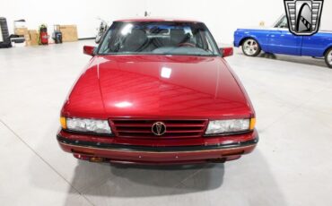 Pontiac-Bonneville-Berline-1988-Red-Gray-23670-9