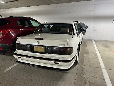 Pontiac-Bonneville-Berline-1989-White-Gray-151278-6