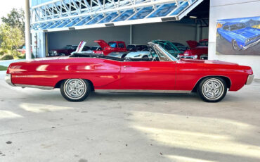 Pontiac-Bonneville-Break-1967-Red-Black-90062-3