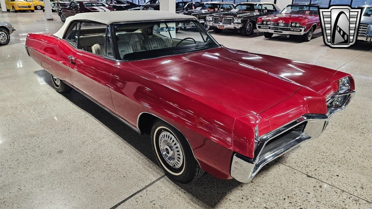 Pontiac-Bonneville-Cabriolet-1967-Red-Parchment-141233-4