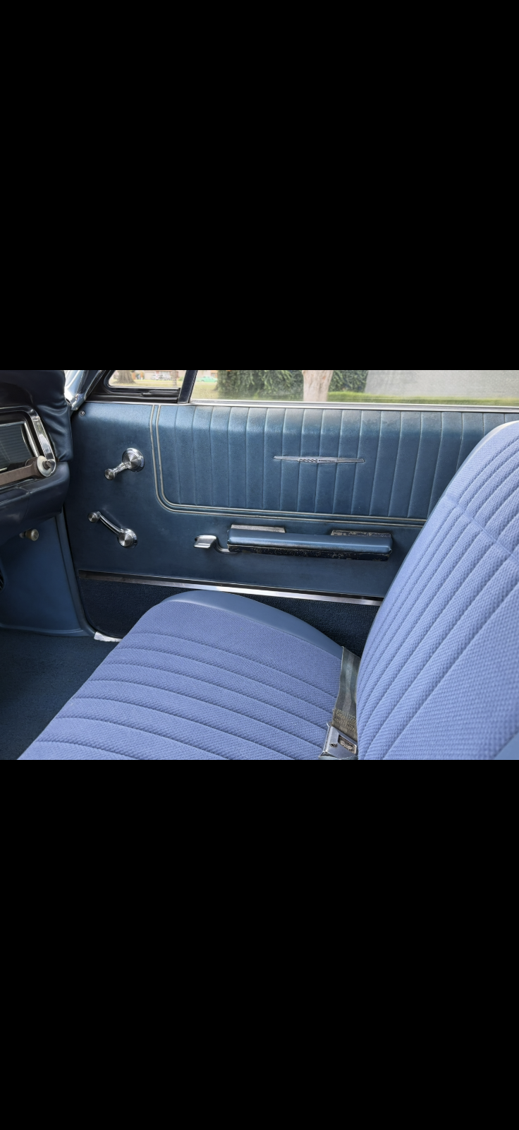 Pontiac-Bonneville-Coupe-1966-Blue-Blue-106217-15