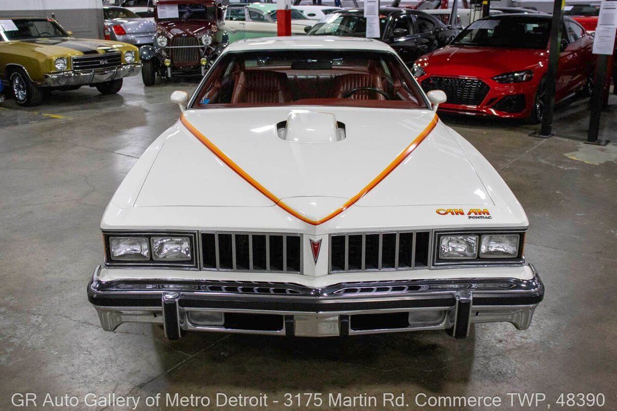 Pontiac-Can-Am-1977-White-Red-114437-10