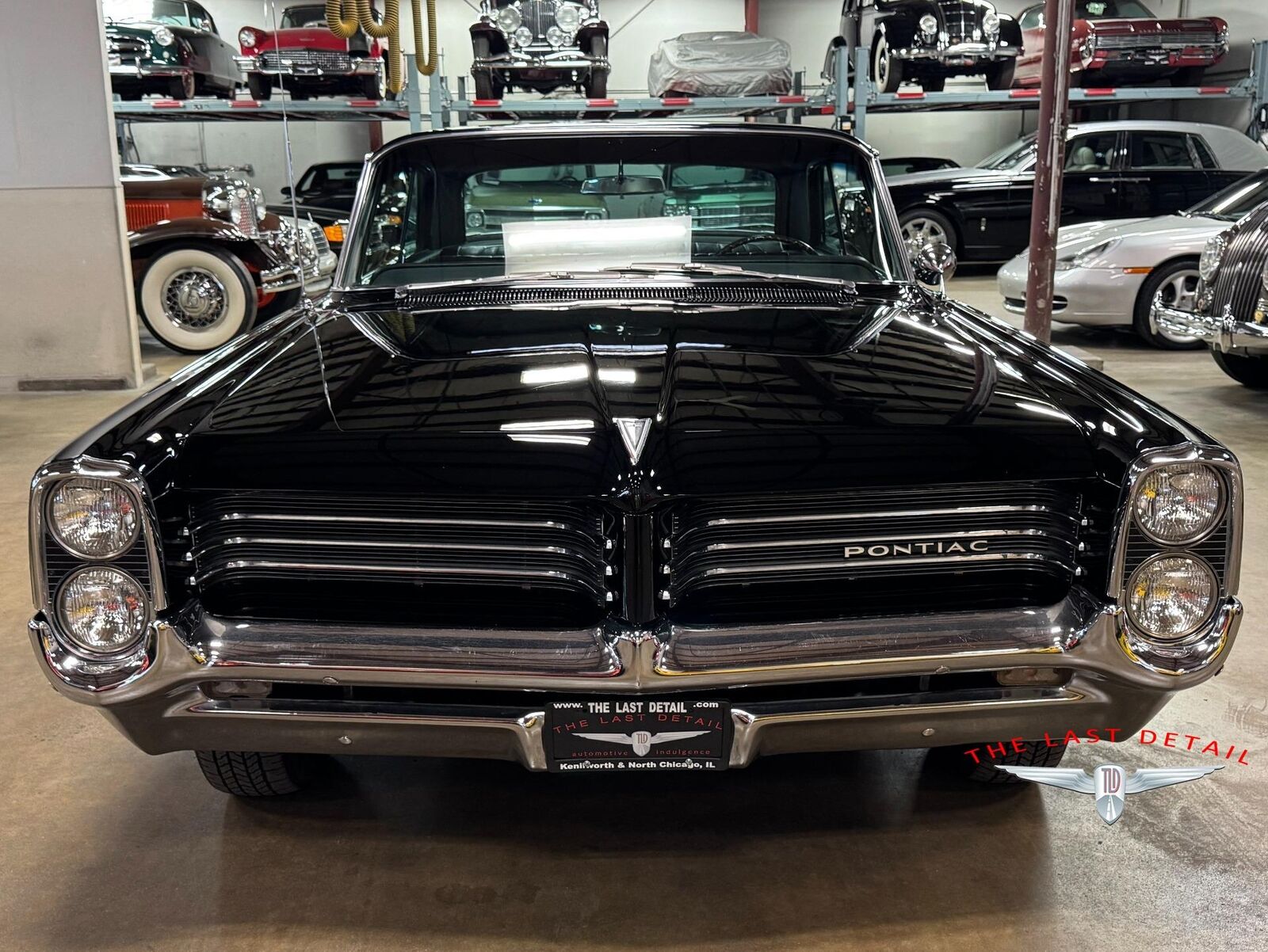 Pontiac-Catalina-1964-Black-Black-89121-1