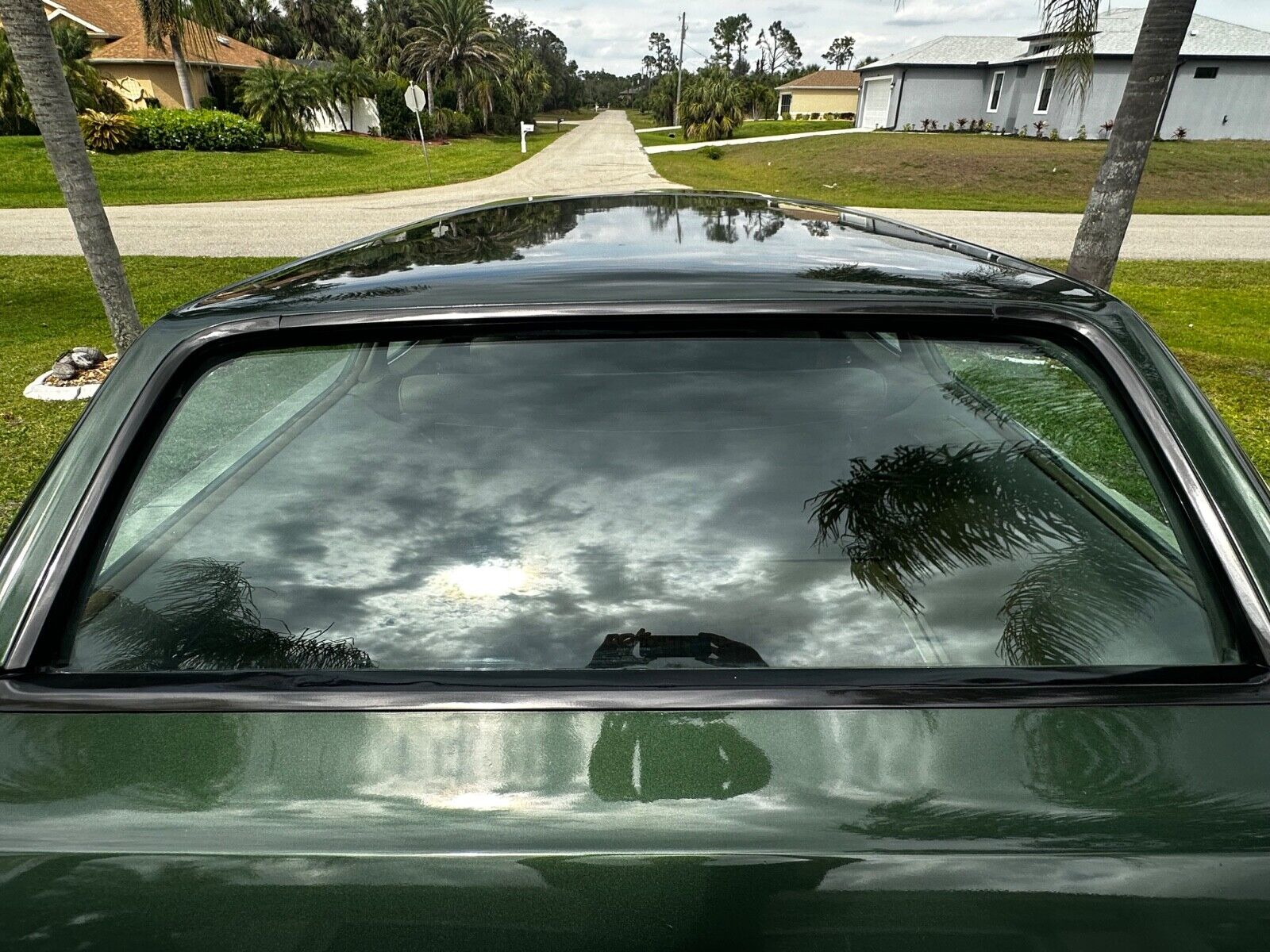 Pontiac-Catalina-Break-1969-Green-and-Gray-silver-green-and-beige-0-12