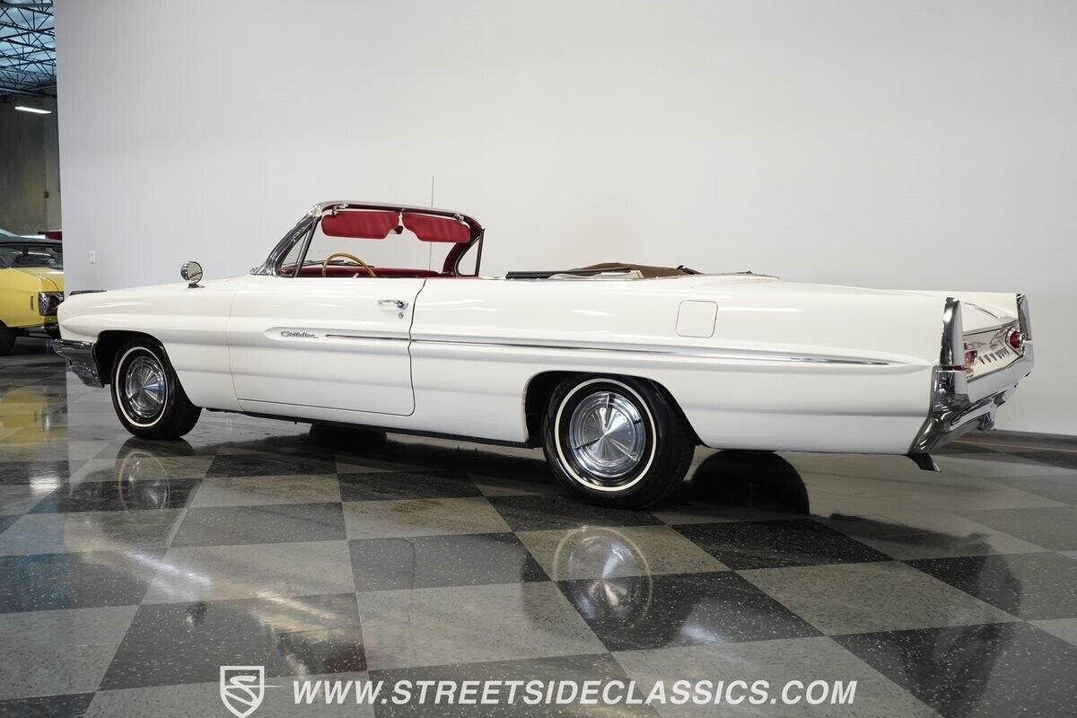 Pontiac-Catalina-Cabriolet-1961-White-Red-159853-7