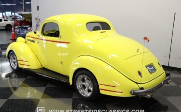 Pontiac-Coupe-Coupe-1935-Yellow-Gray-35406-6