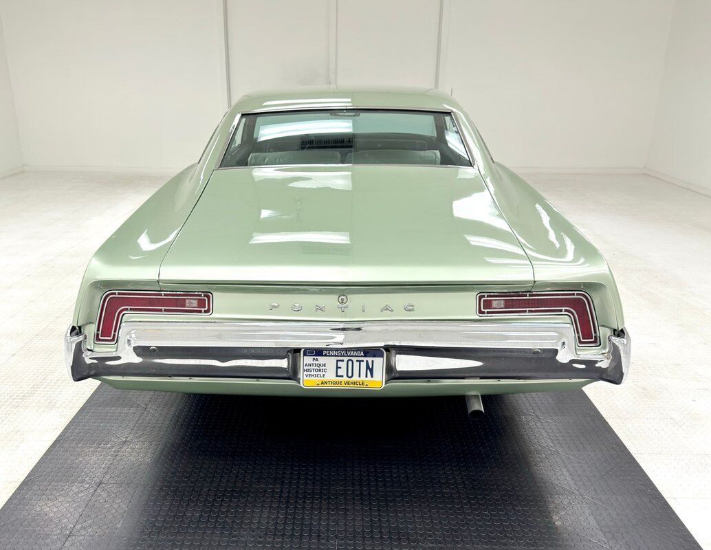 Pontiac-Executive-1968-Green-White-25104-3