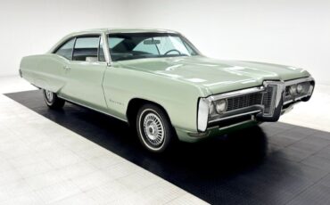 Pontiac-Executive-1968-Green-White-25104-6