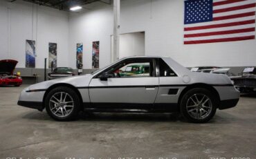 Pontiac-Fiero-1986-Gray-Gray-206479-2