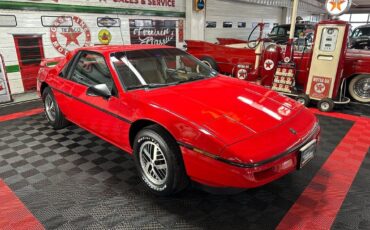 Pontiac Fiero  1988