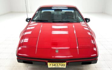 Pontiac-Fiero-Coupe-1984-Red-Black-27420-7