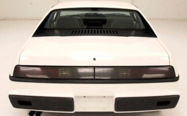 Pontiac-Fiero-Coupe-1984-White-Gray-40116-3