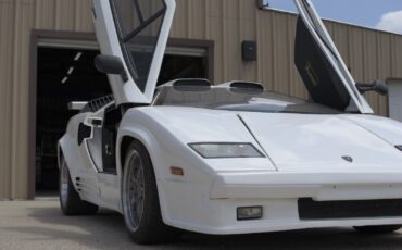 Pontiac-Fiero-Coupe-1986-White-88514-14