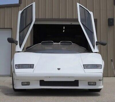 Pontiac-Fiero-Coupe-1986-White-88514-2