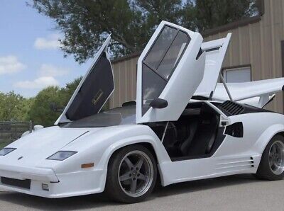 Pontiac-Fiero-Coupe-1986-White-88514-4