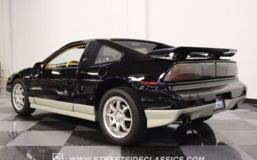 Pontiac-Fiero-Coupe-1987-Black-Tan-230817-6