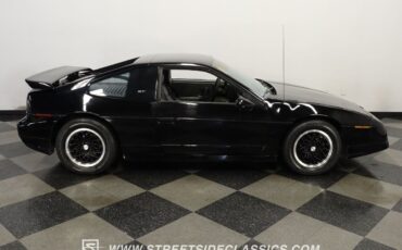 Pontiac-Fiero-Coupe-1988-Black-Gray-105544-12