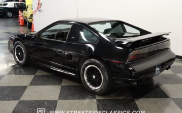 Pontiac-Fiero-Coupe-1988-Black-Gray-105544-6