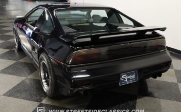 Pontiac-Fiero-Coupe-1988-Black-Gray-105544-7