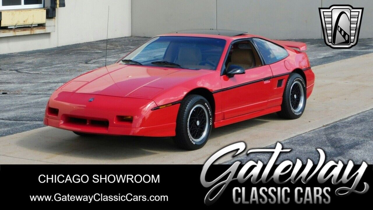 Pontiac Fiero Coupe 1988