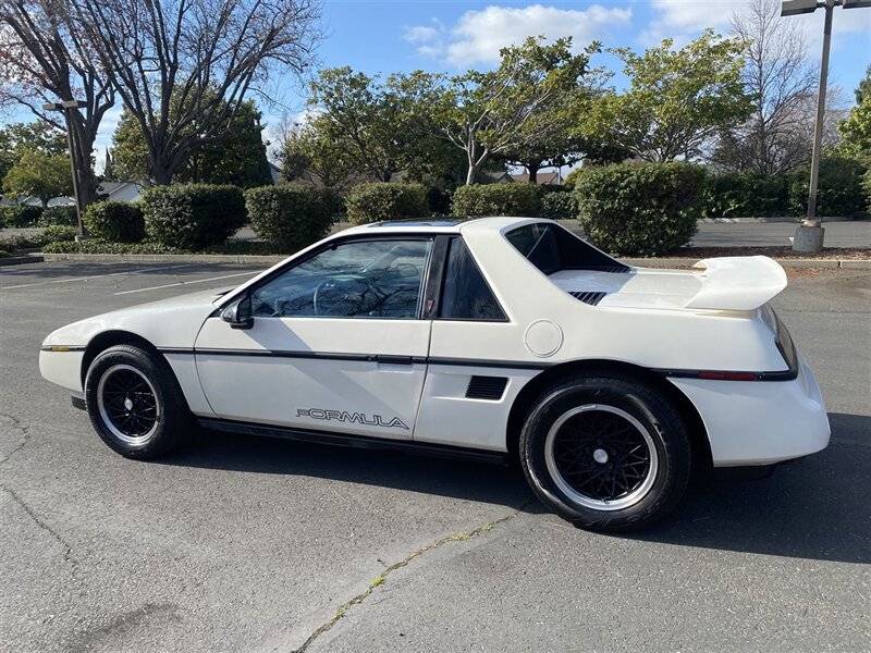 Pontiac-Fiero-formula-1988-white-213807-23