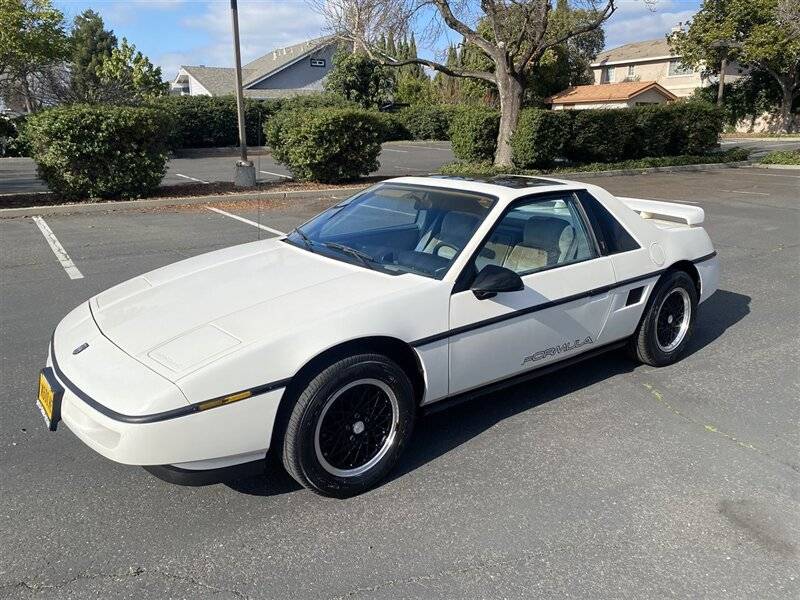 Pontiac-Fiero-formula-1988-white-213807-7