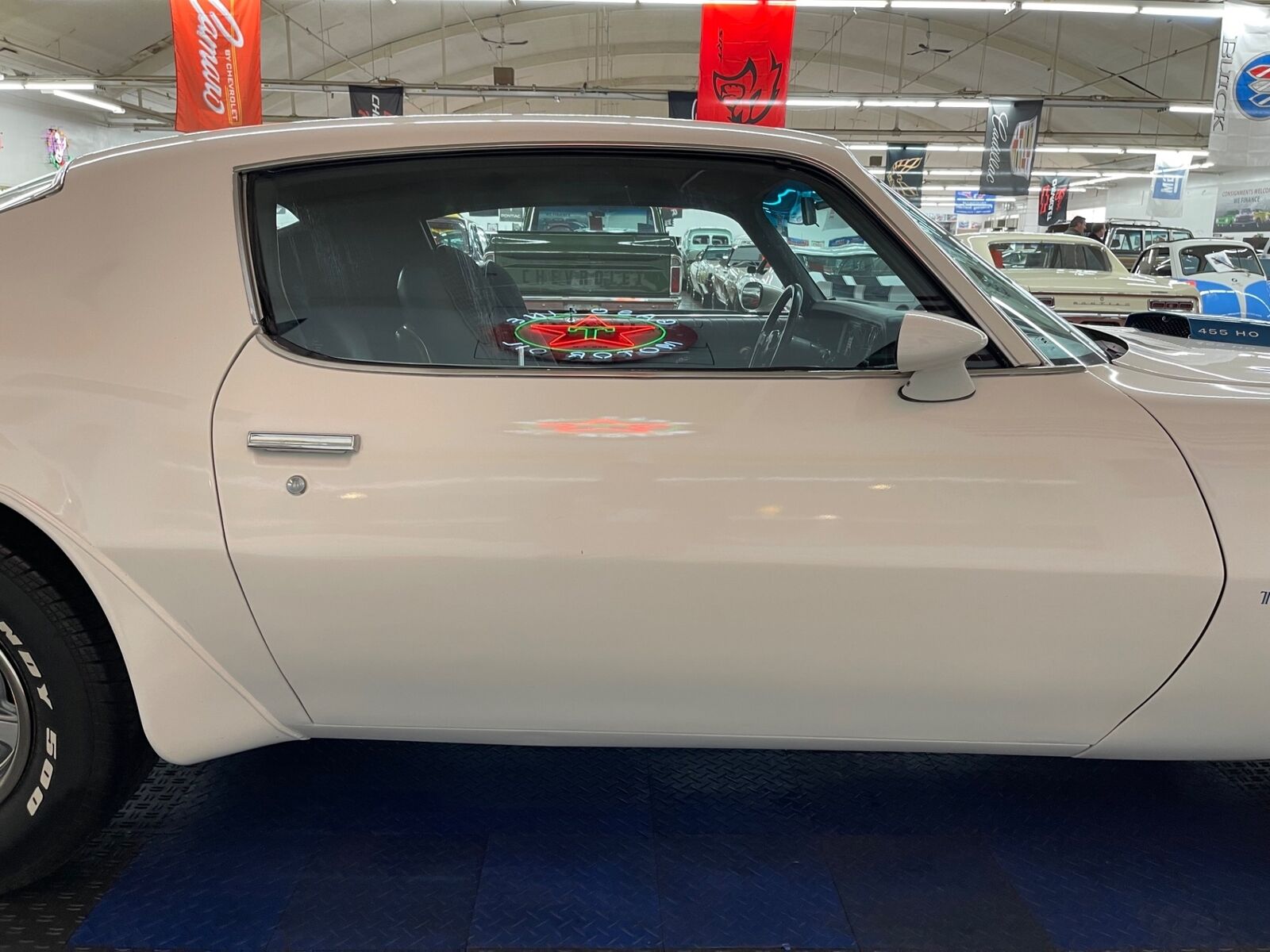 Pontiac-Firebird-1971-White-Black-6999-30