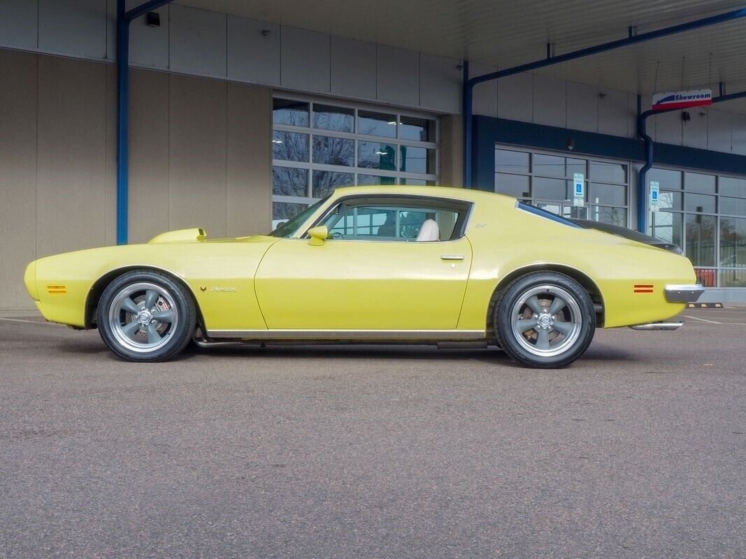 Pontiac-Firebird-1973-Yellow-White-1941-10