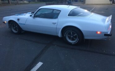 Pontiac-Firebird-1975-White-Blue-99999-31