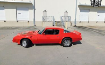 Pontiac-Firebird-1976-Red-Black-115137-9