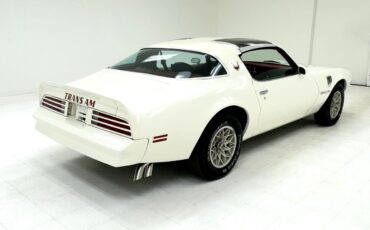 Pontiac-Firebird-1977-White-Red-23406-5