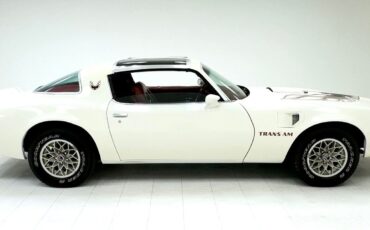 Pontiac-Firebird-1977-White-Red-23406-6