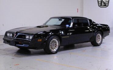 Pontiac-Firebird-1978-Black-Black-34668-2