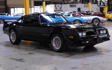 Pontiac-Firebird-1978-Black-Black-34668-5