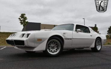 Pontiac-Firebird-1979-White-White-70793-2