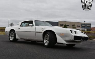 Pontiac-Firebird-1979-White-White-70793-8