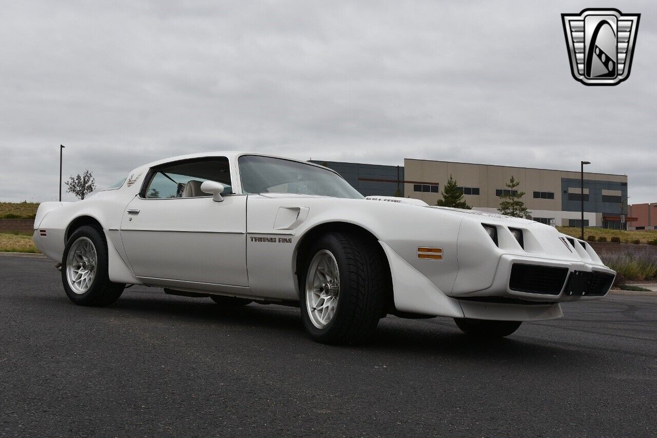 Pontiac-Firebird-1979-White-White-70793-8