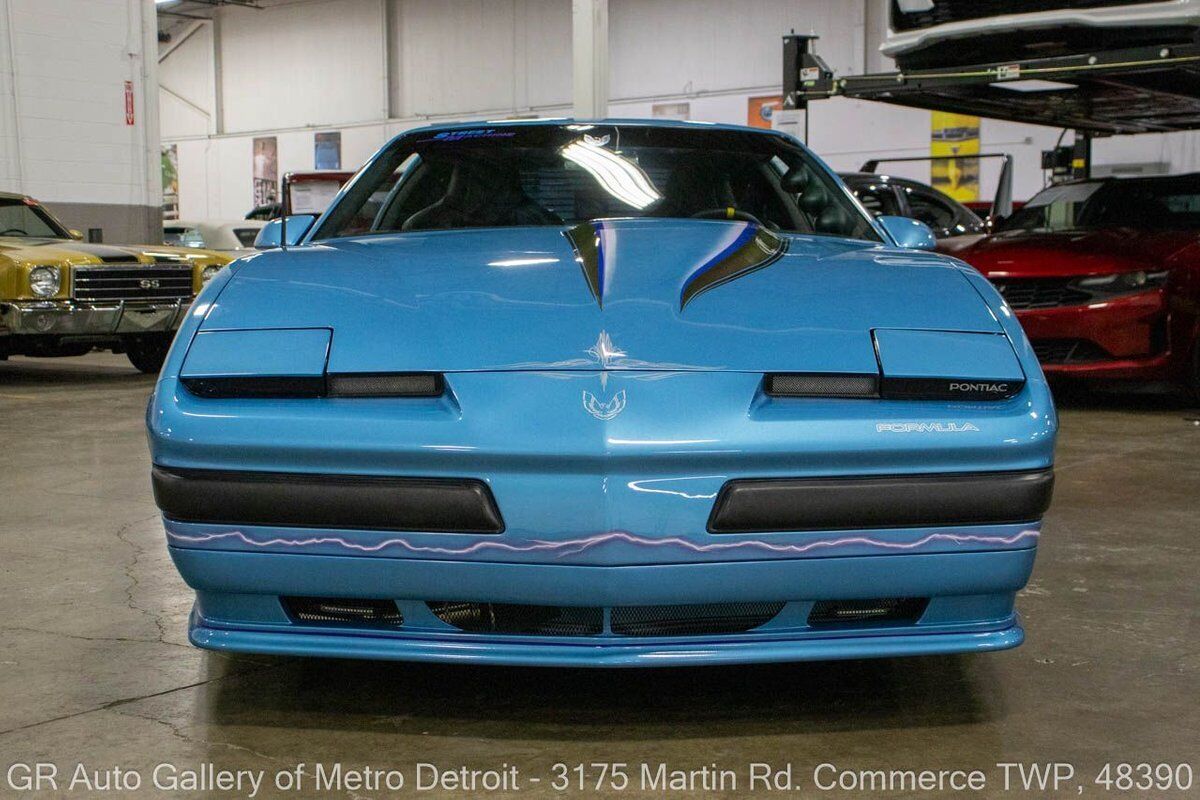 Pontiac-Firebird-1988-Blue-Black-21504-11