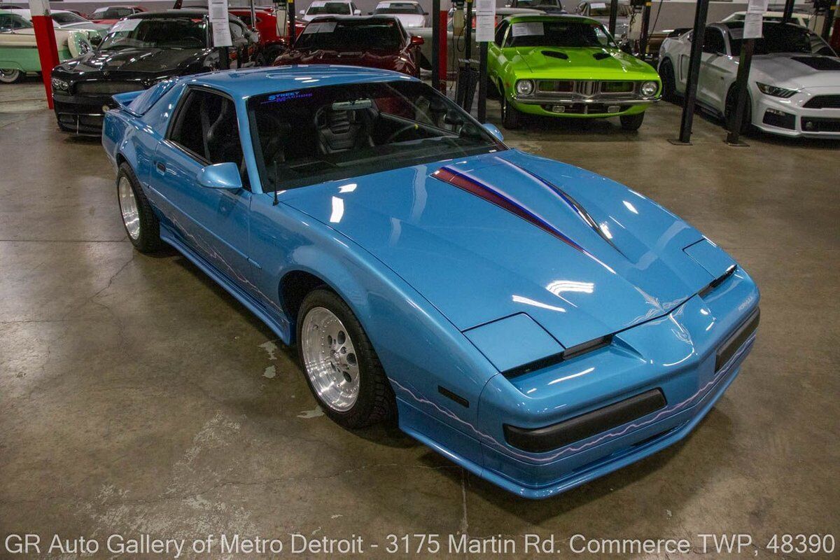 Pontiac-Firebird-1988-Blue-Black-21504-8