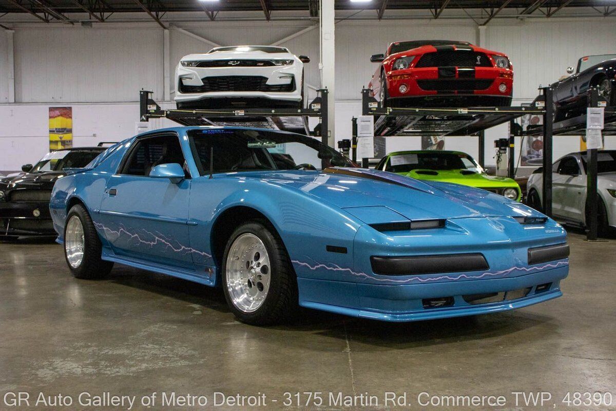 Pontiac-Firebird-1988-Blue-Black-21504-9